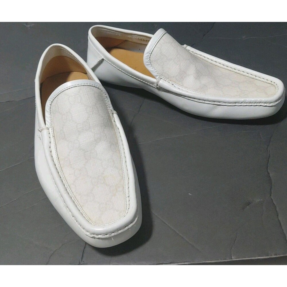 GUCCI Monogrammed White Leather GG Supreme Drivers Moccasin Loafers Size 9.5 US - Picture 2 of 11